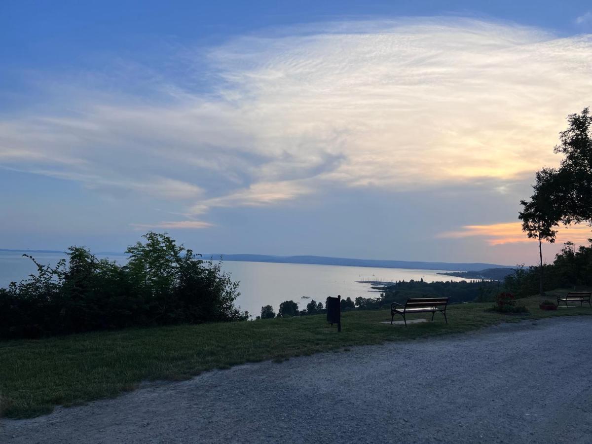 Balatonakarattya Magaspart Εξωτερικό φωτογραφία