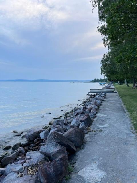 Balatonakarattya Magaspart Εξωτερικό φωτογραφία