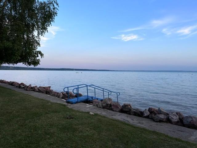 Balatonakarattya Magaspart Εξωτερικό φωτογραφία